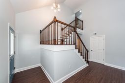 8330 Longridge Road photo 4