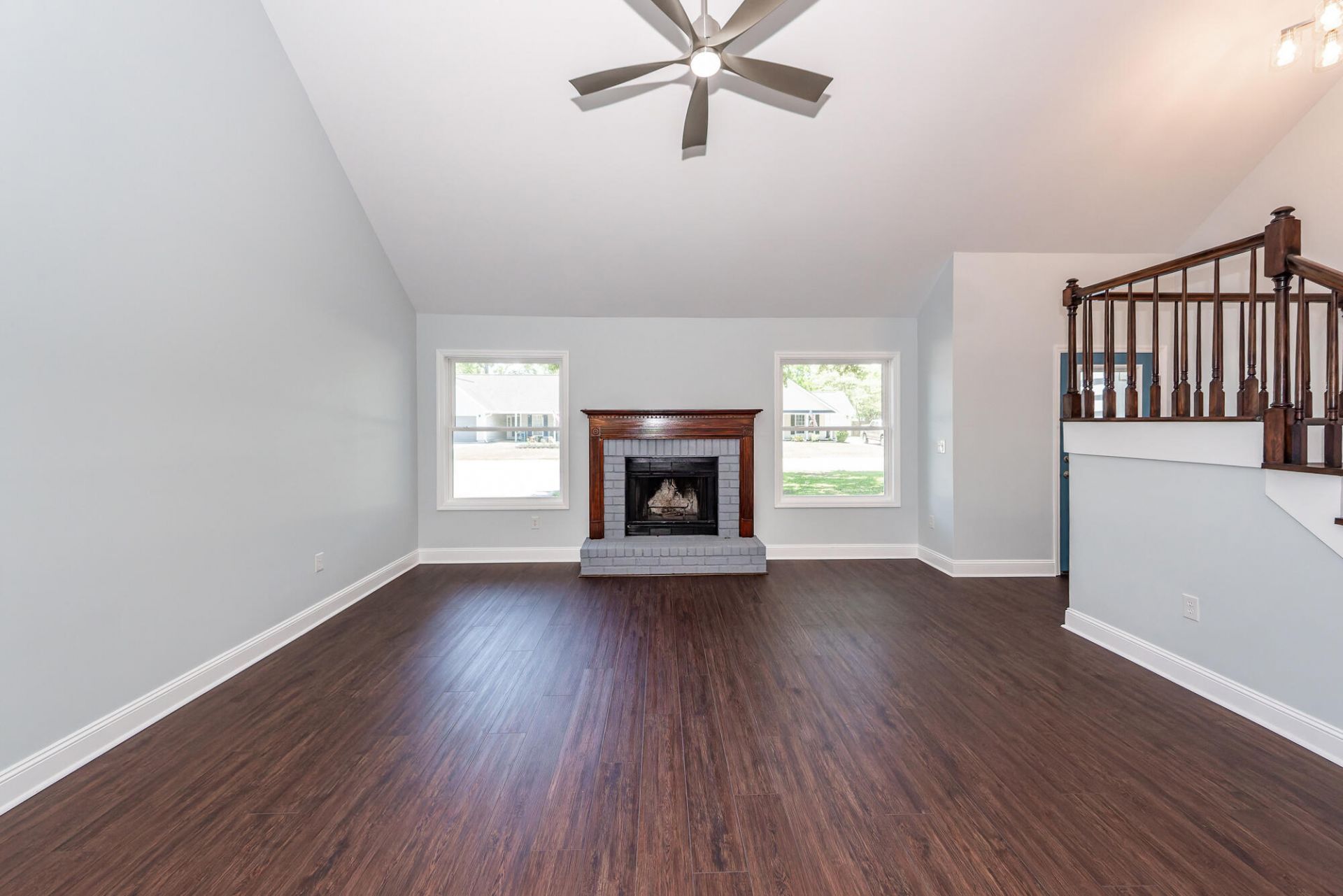 8330 Longridge Road Photo 8