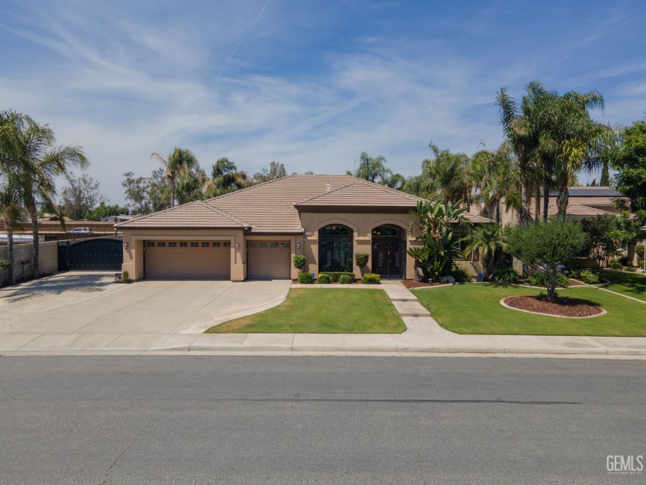 13510 Hinault Drive, Bakersfield, CA 93314 Main Photo