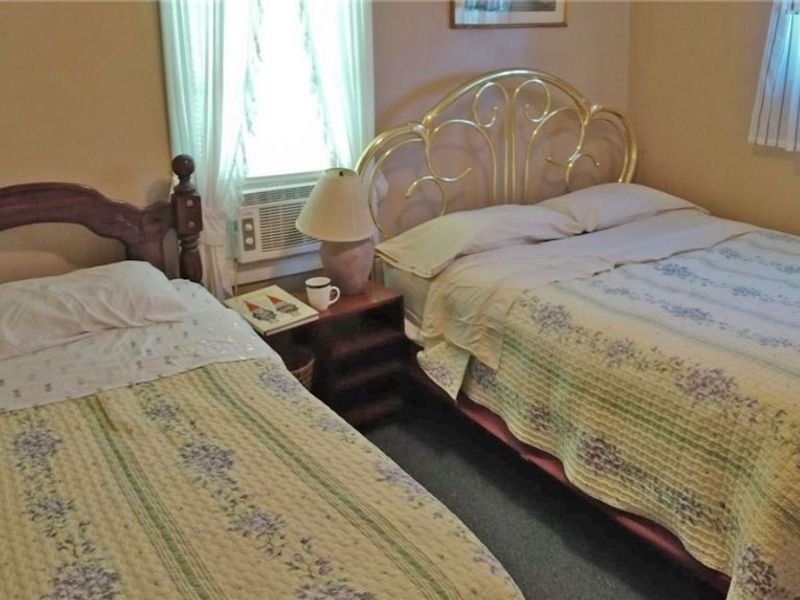 136 Sunset Drive, Kelleys Island, OH 43438 Photo 9