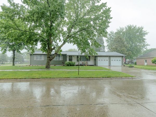 1017 W 11Th Street , Spencer, IA 51301
