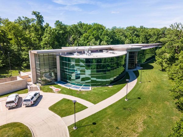 1 Peregrine Way, Cedar Falls, IA 50613