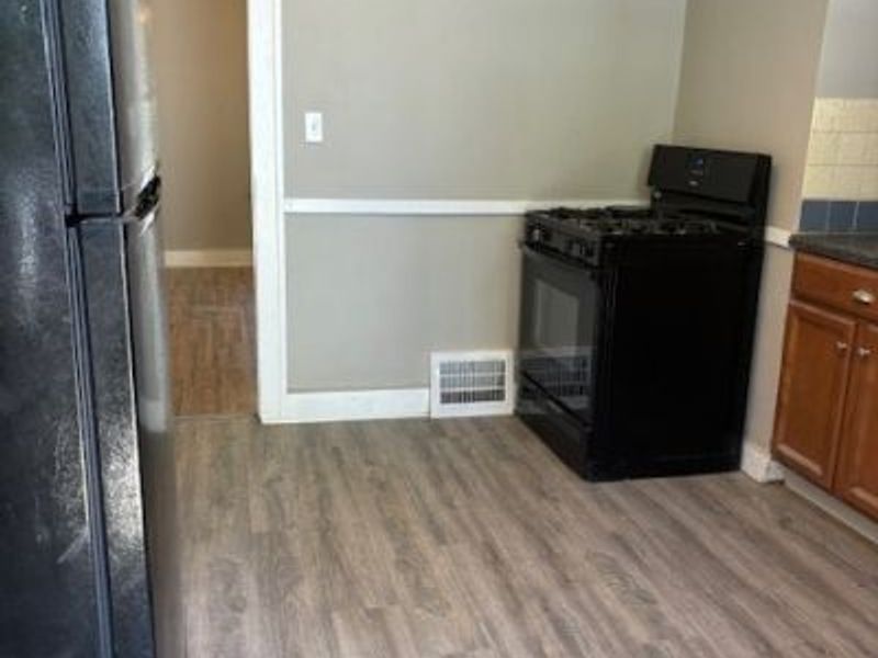 10613 Nelson Avenue, Cleveland, OH 44105 Photo 6