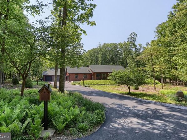 1005 TULIP TREE DRIVE, LEBANON, PA 17042