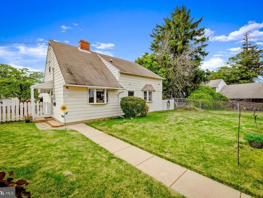3204 Holyoke Road, Philadelphia, PA 19114 Main Photo