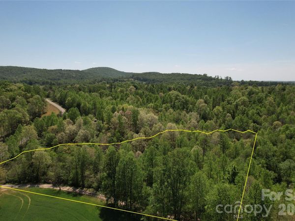 06 Hopewell Church Road , Hiddenite, NC 28636