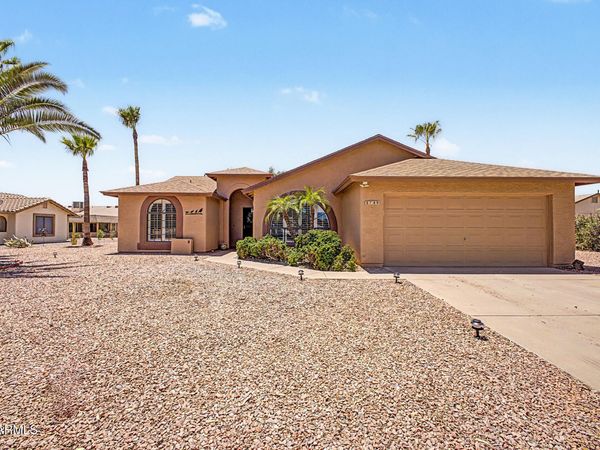 2749 Leisure World, Mesa, AZ 85206