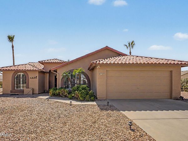 2749 Leisure World, Mesa, AZ 85206