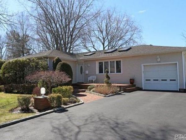 46 Marian Lane , Jericho, NY 11753