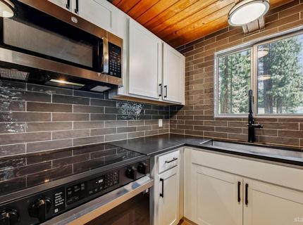 1491 Zapotec Drive, South Lake Tahoe, CA 96150 Photo