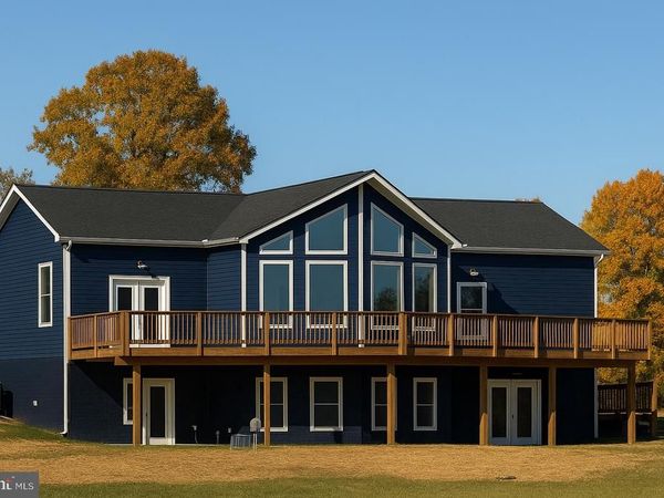 110 LEE DRIVE, LINDEN, VA 22642