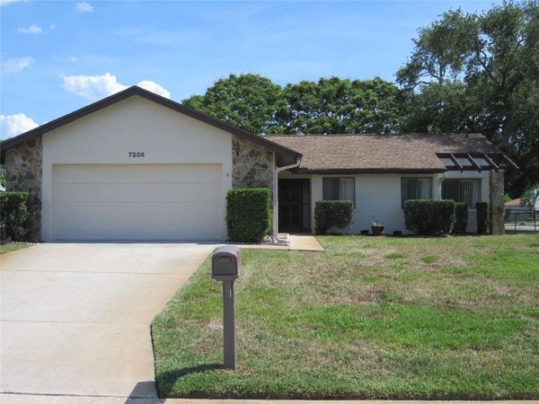 7206 DORCHESTER COURT , HUDSON, FL 34667