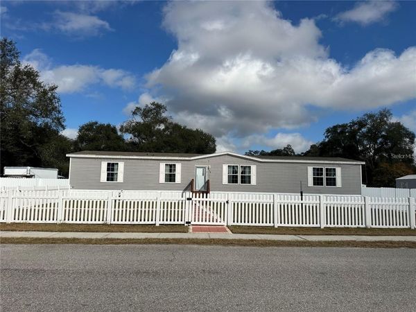 618 1 ST STREET , POLK CITY, FL 33868