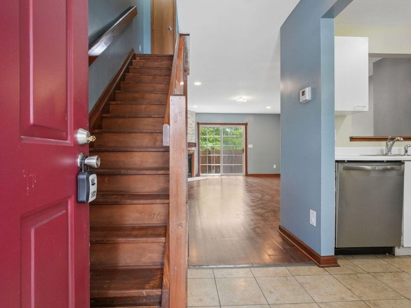 7429 Kirkdale Drive, Unit 3C, Blacklick, OH 43004 Photo 9