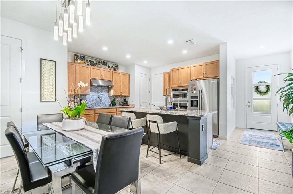 13045 Pembroke Dr, Naples, FL 34105 Photo