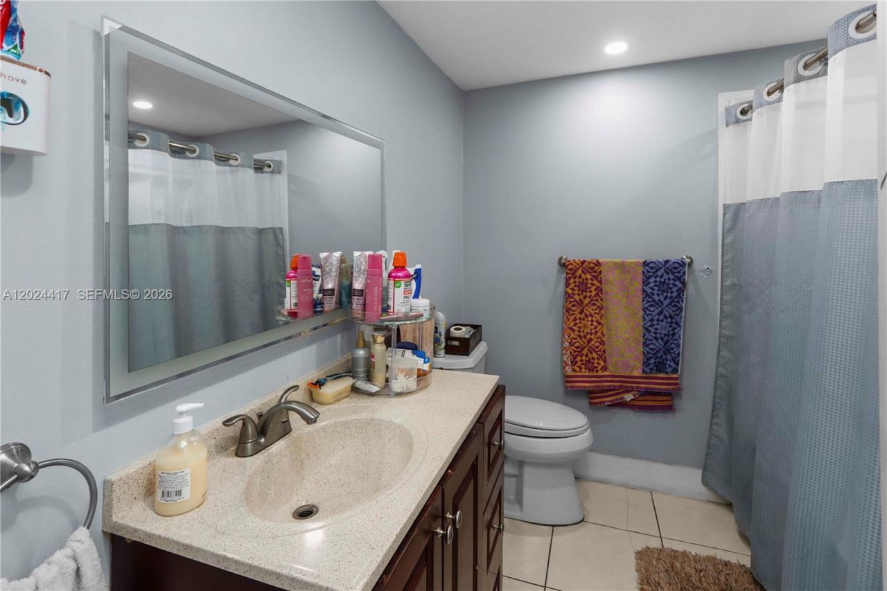 827 SW 128 Ave , Miami, FL 33184 Photo