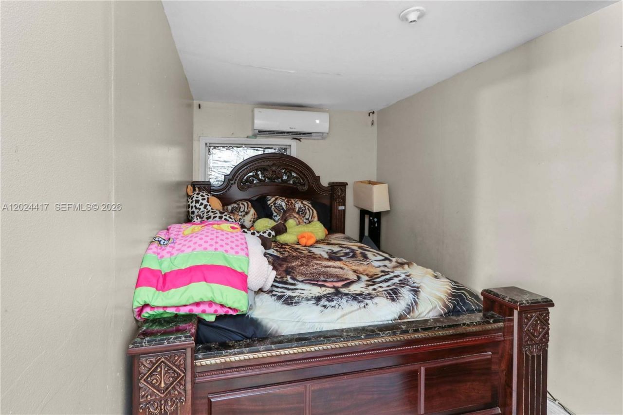 827 SW 128 Ave , Miami, FL 33184 Photo