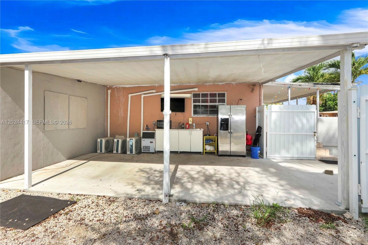 827 SW 128 Ave , Miami, FL 33184 Photo