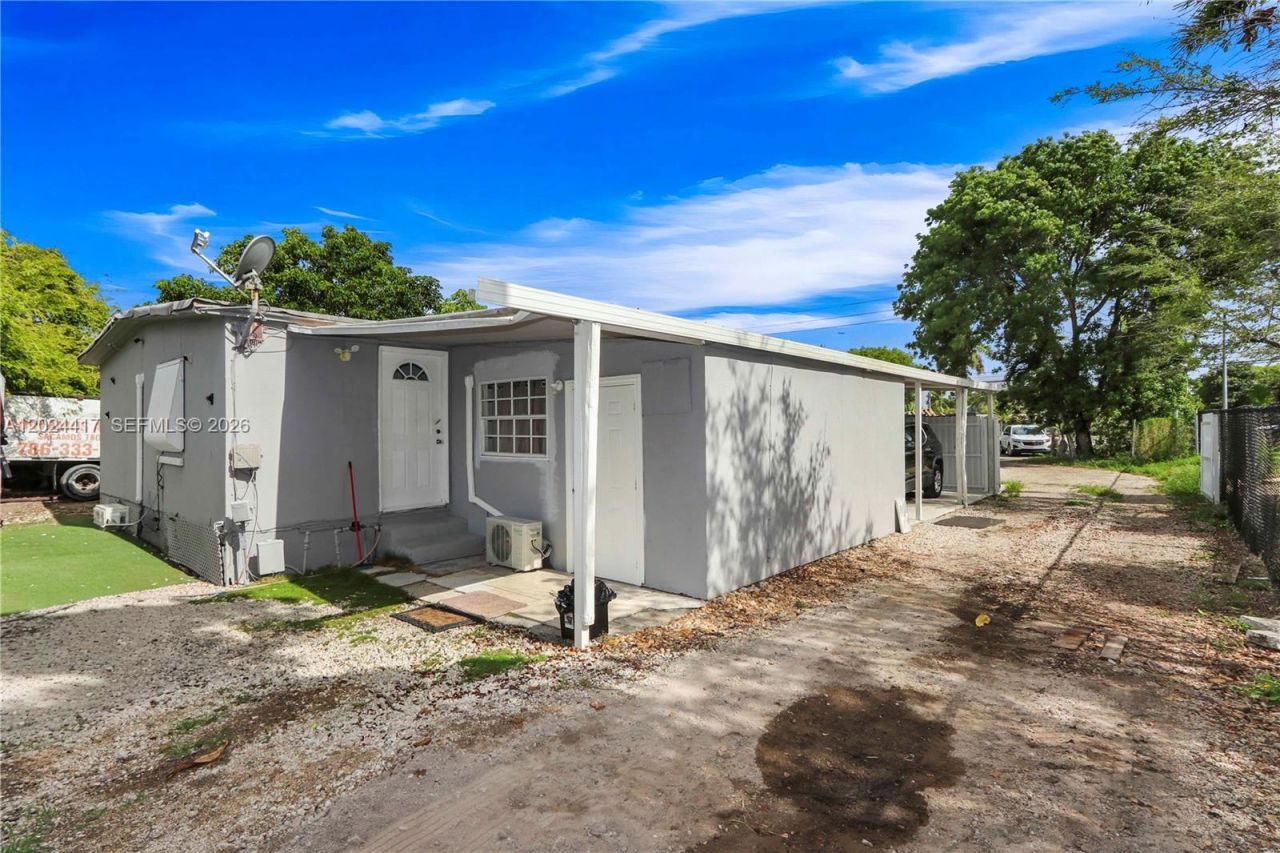 827 SW 128 Ave , Miami, FL 33184 Photo