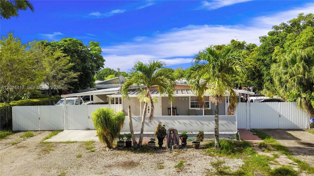 827 SW 128 Ave , Miami, FL 33184 Photo