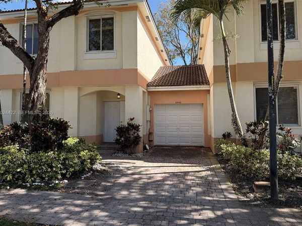 6542 Hidden Cove Dr , Unit 4-4, Davie, FL 33314