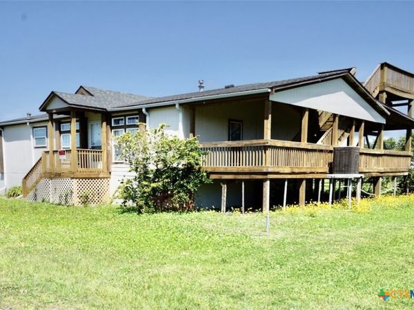 1108 W Tyler Avenue , Port O'Connor, TX 77982