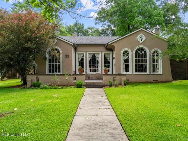 106 S 22nd Avenue, Hattiesburg, MS 39401