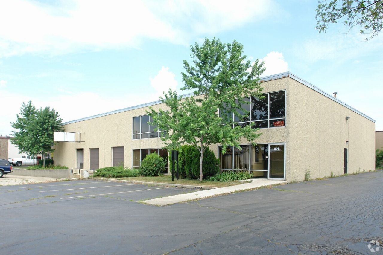 1061 Waveland Avenue , Franklin Park, IL 60131