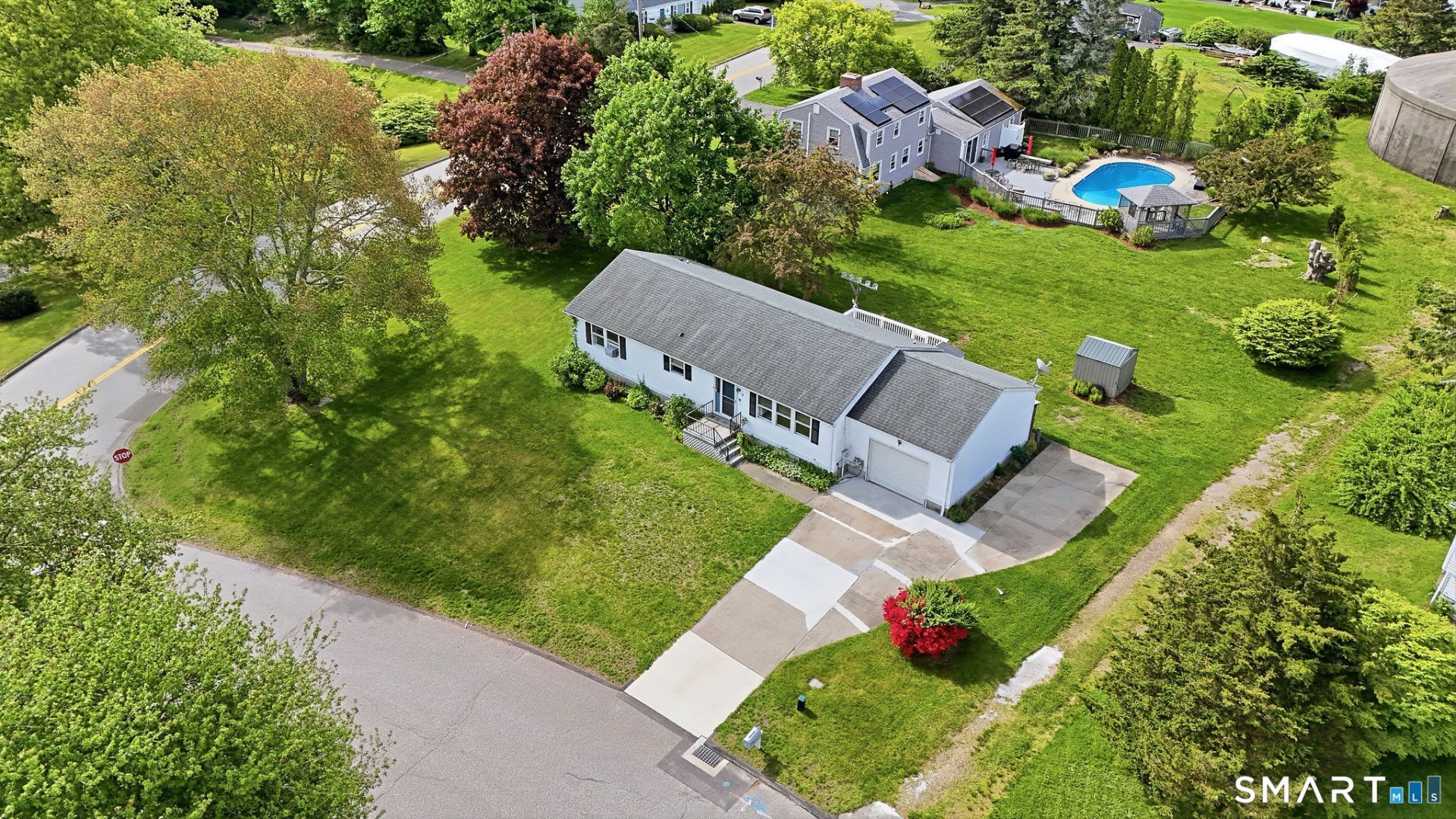 18 Billings, Stonington, CT 06379 Main Photo