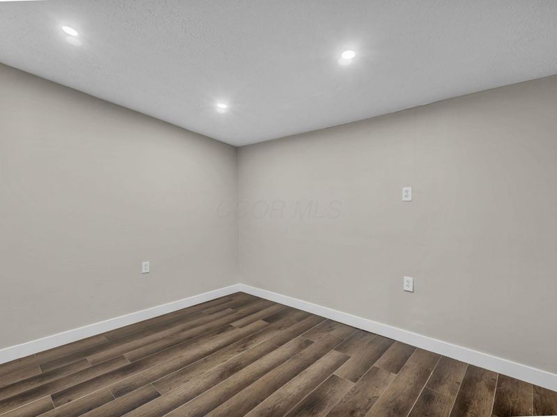 486 Basswood Road , Columbus, OH 43207 Photo 18