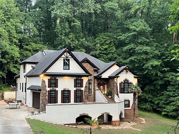 2864 Sandpiper Circle SW, Atlanta, GA 30311