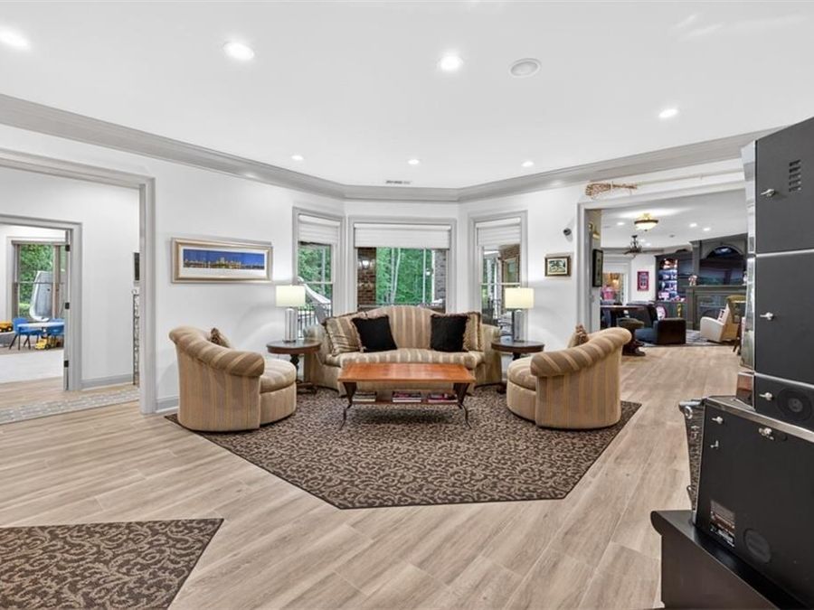 Property Image 64