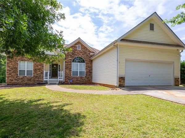 310 Hillcrest Drive , Hiram, GA 30141