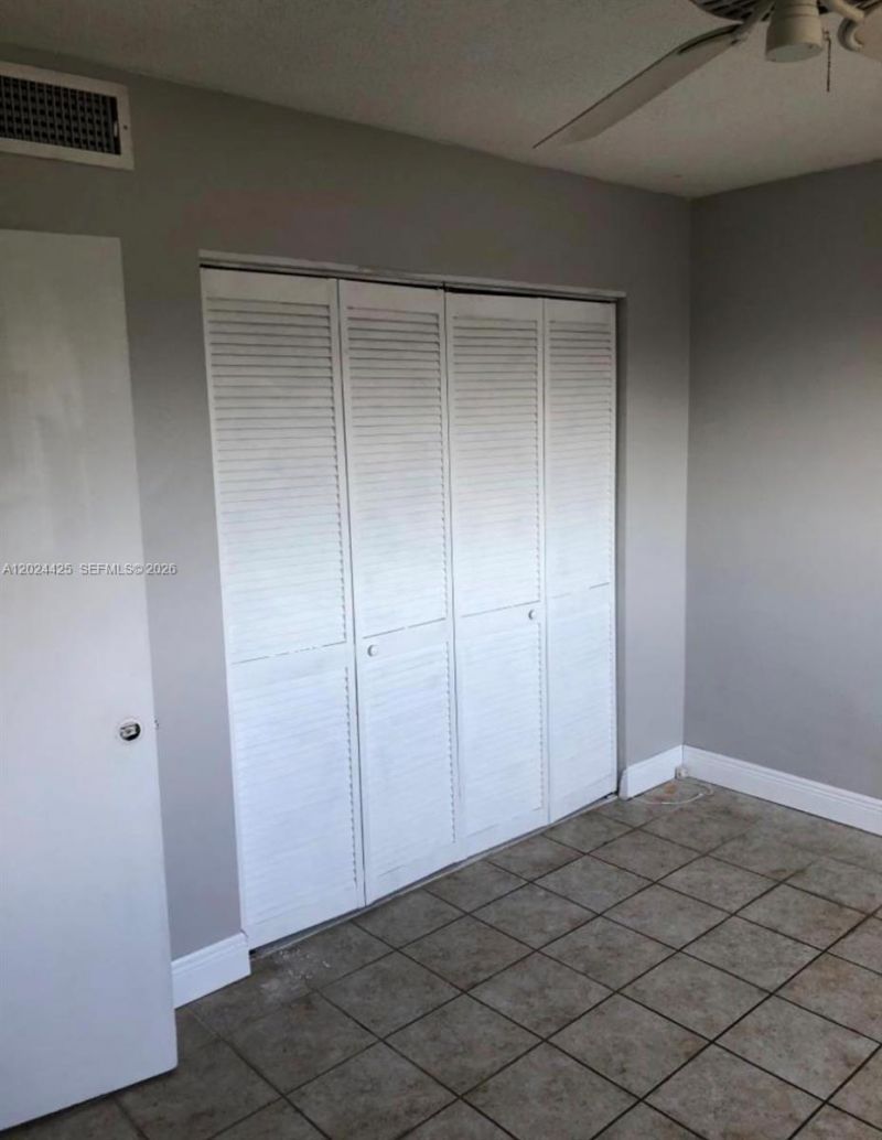 1001 SE 16th St , Unit 15, Fort Lauderdale, FL 33316 Photo