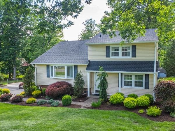 27 Bogert Rd, Montville, NJ 07058