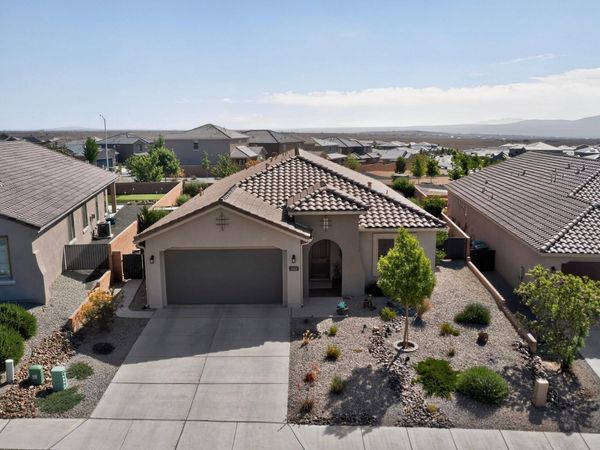 2260 Beckham Drive NE, Rio Rancho, NM 87144