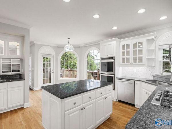 208 Lake Carmel Court, Huntsville, AL 35811