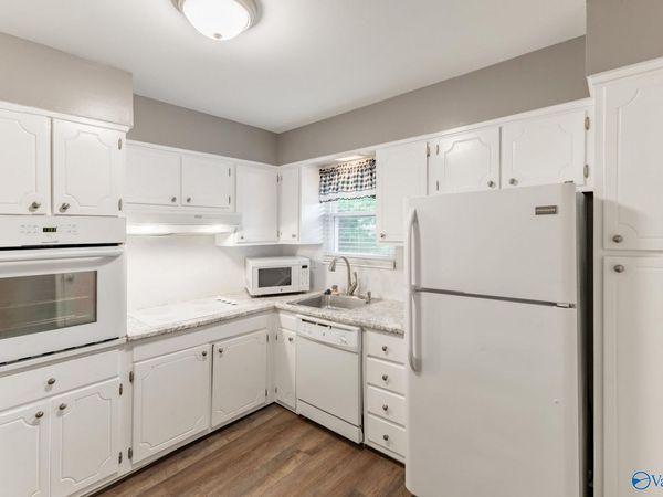 8207 Bailey Cove Road SE, Unit C, Huntsville, AL 35802