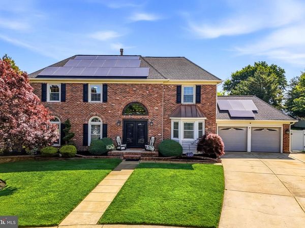 6 WILLIAMSBURG COURT, SEWELL, NJ 08080