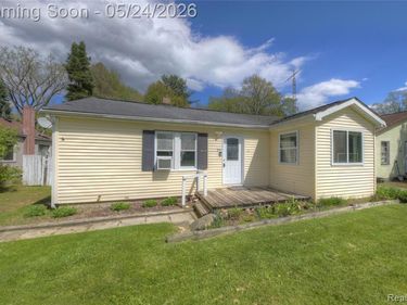 3542 East Street, Hartland Twp, MI 48353