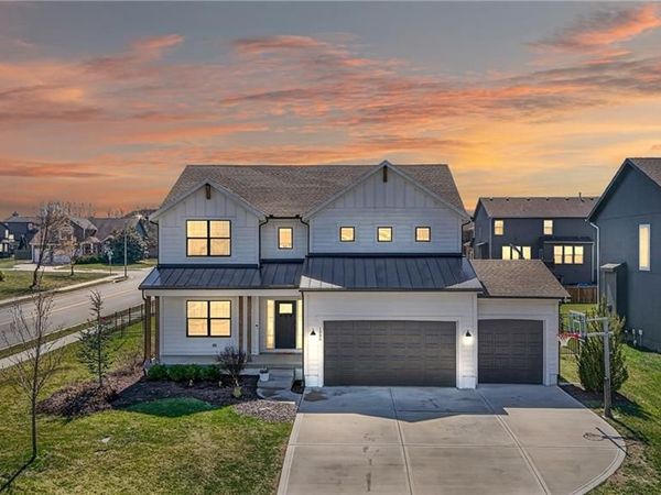 1505 SW Georgetown Drive, Lee's Summit, MO 64082