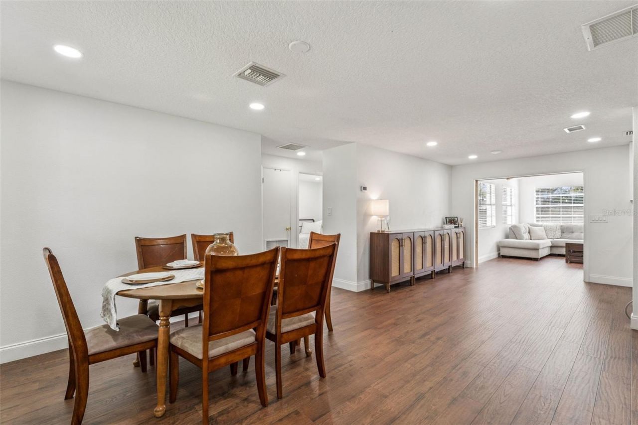 670 Vincent Drive, Mount Dora, FL 32757 Photo