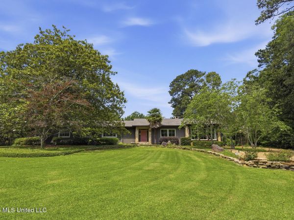 4025 Dogwood Drive, Jackson, MS 39211