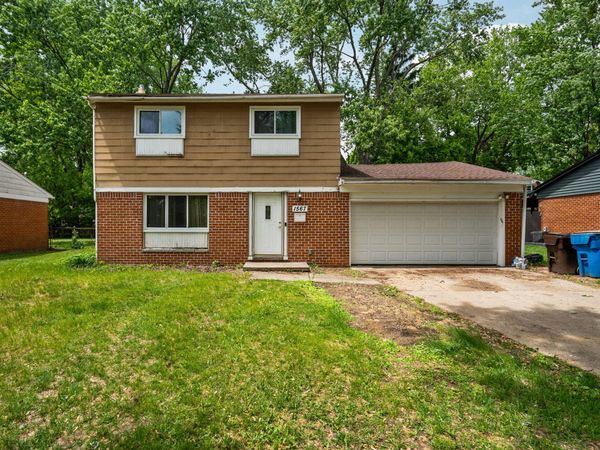 1567 Stratford Court, Ypsilanti, MI 48198