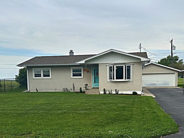411 Central Rd -, Campbell, WI 54603