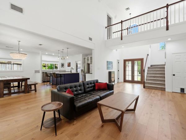 72 Crazy Cross RD, Wimberley, TX 78676