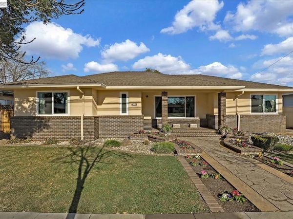 1576 4Th St , Livermore, CA 94550