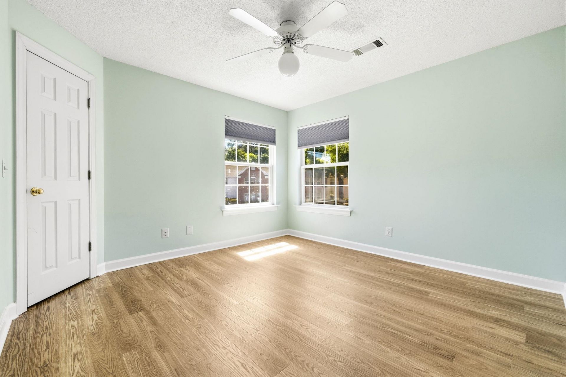 4385 Daphne Ln. Photo 16