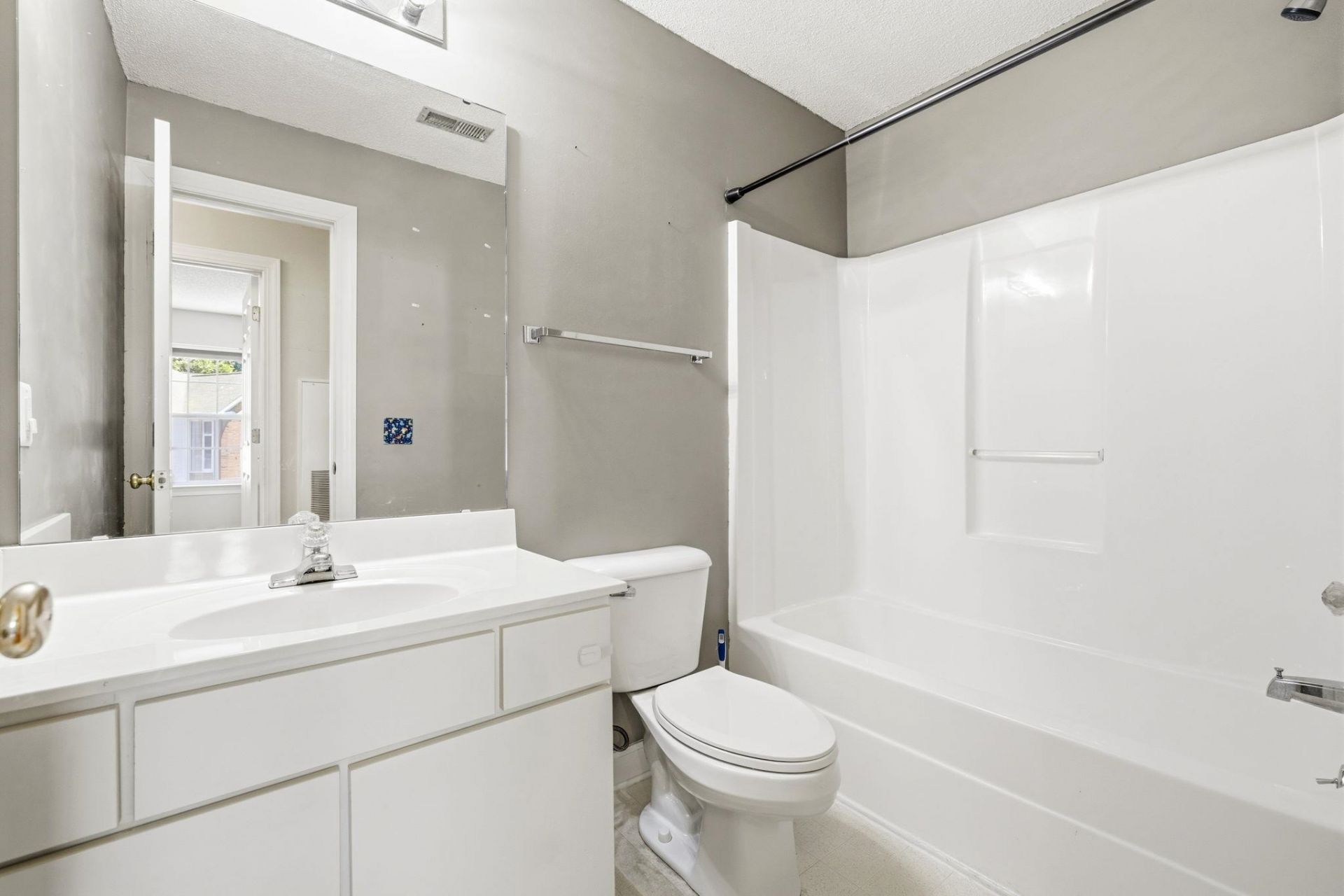 4385 Daphne Ln. Photo 23