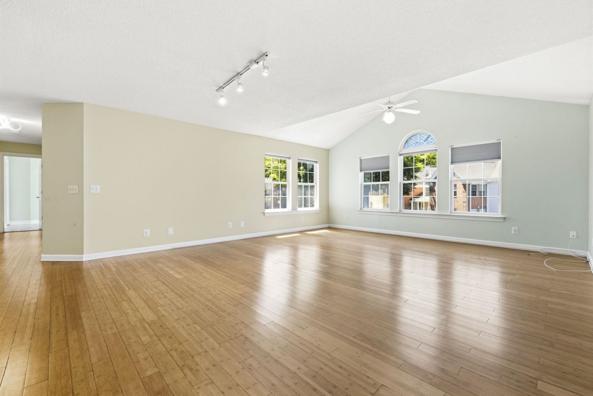4385 Daphne Ln. Photo 5